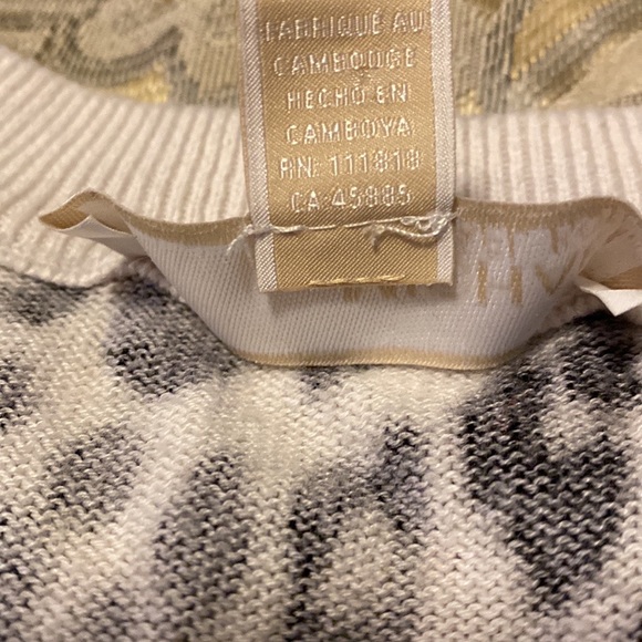 MICHAEL Michael Kors leopard print v-neck pullover sweater - Picture 6 of 7